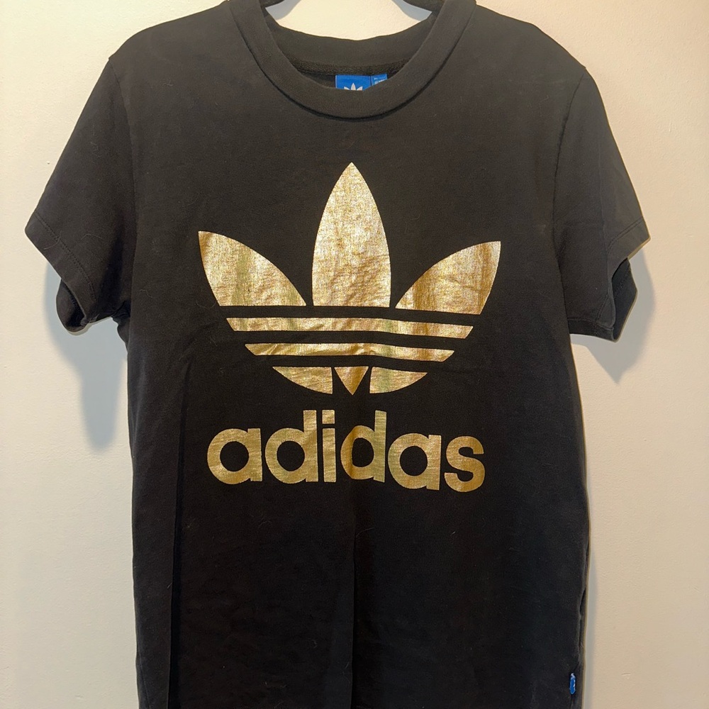 Adidas baggy t-shirt